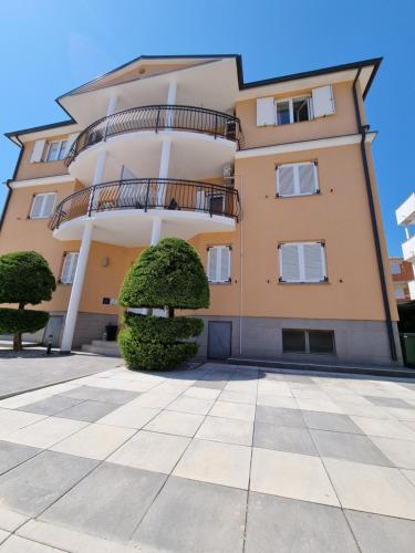 アパートメントが所在する建物
