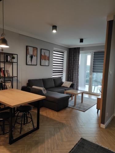 Fotografia z galérie ubytovania Apartament J Towers z widokiem na jezioro v destinácii Ełk