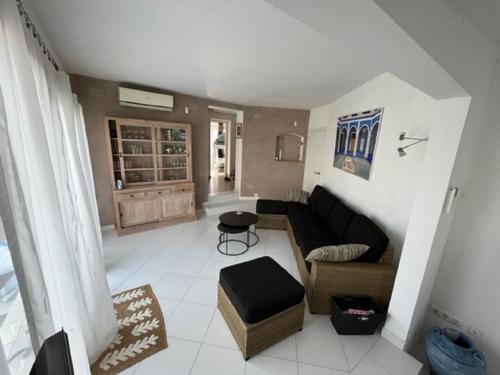 398-casa con piscina privada