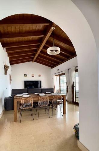 Stunning Villa Amanecer