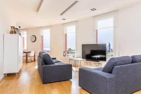 Idyllic apartment in BCN beach