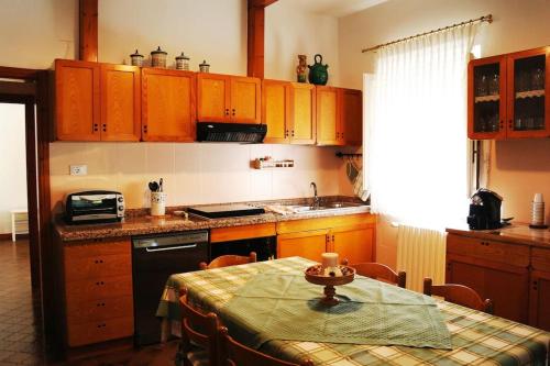 Η κουζίνα ή μικρή κουζίνα στο Casa Marisa Villa Vacanza