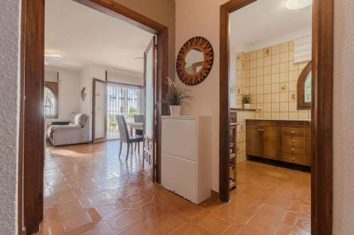 A kitchen or kitchenette at Casa Ancora by MarCalma