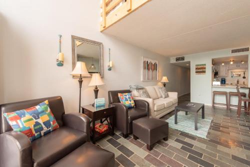 306C One Bedroom One Bath – Photos 3
