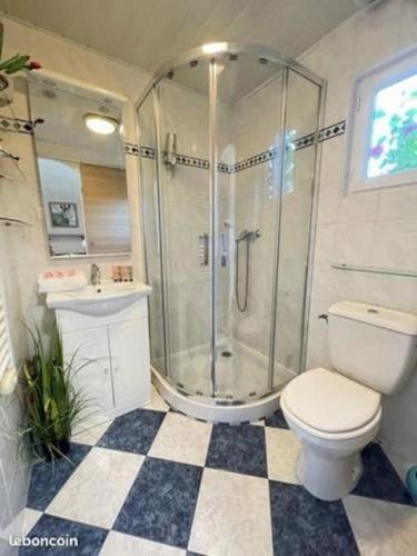Ένα μπάνιο στο Casa Luciana