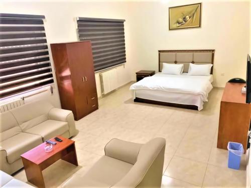 Afbeelding uit fotogalerij van Nojoom Hotel in Amman