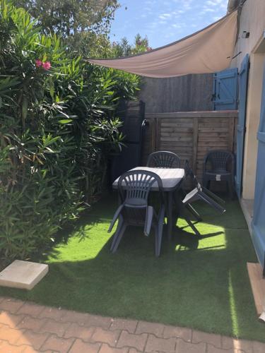 Villa Tim avec piscine commune et à deux pas de la plage