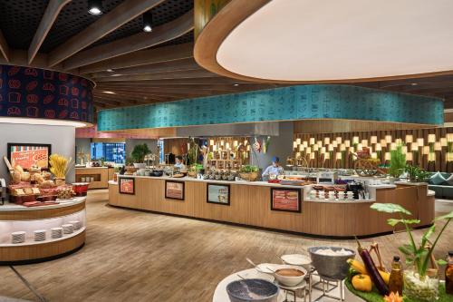 Mad på resortet eller i nærheden