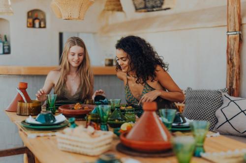 Φαγητό σε αυτή η μαροκινή κατοικία ή κάπου εκεί κοντά