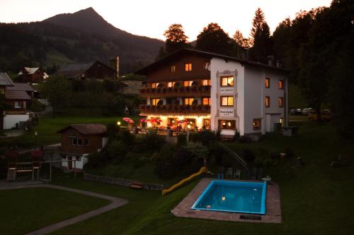 Galeriebild der Unterkunft Hotel Burtschahof in Bürserberg