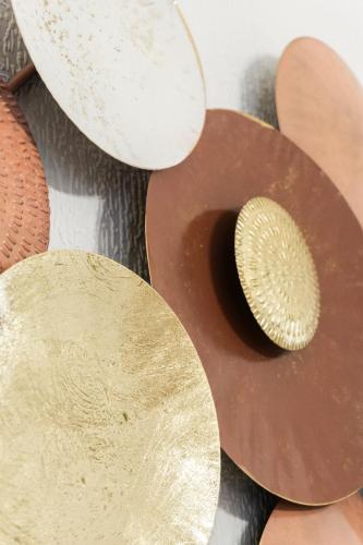 a group of wooden spoons sitting on a table at Lugar do Ourives Boutique Hotel in Febres