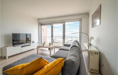 Amazing apartment in Oostende with Outdoor swimming pool, WiFi and 1 Bedrooms picture