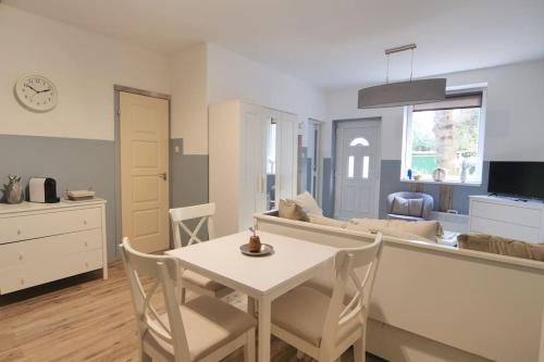Kuchyňa alebo kuchynka v ubytovaní VAR17 Apartman