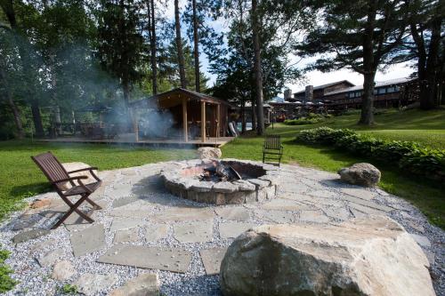 Kemudahan BBQ tersedia untuk tetamu di hotel