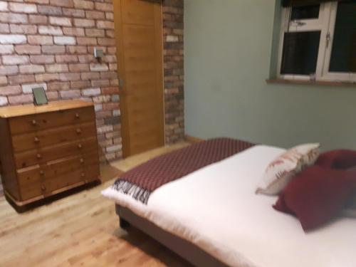 Inviting 1-Bed Annex in Sutton Coldfield – Photos 3