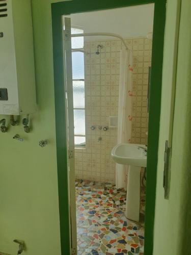 Vonios kambarys apgyvendinimo įstaigoje Verde Parra