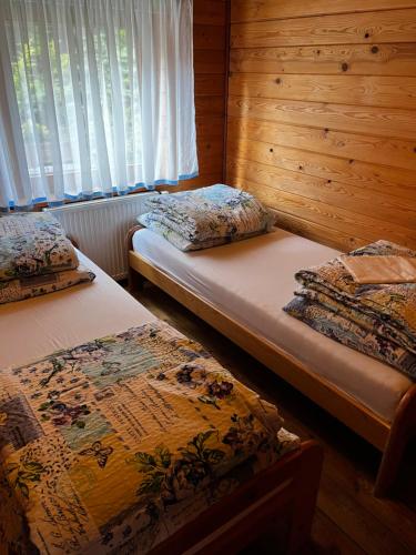 Легло или легла в стая в Domki w Dolinie