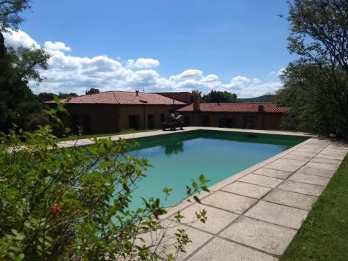 Casa de huéspedes en parque de 13500 m2 en Barrio Golf 6 PAX