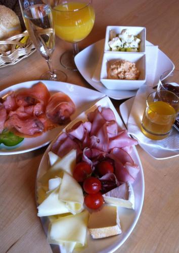 Mad på feriegården eller i nærheden