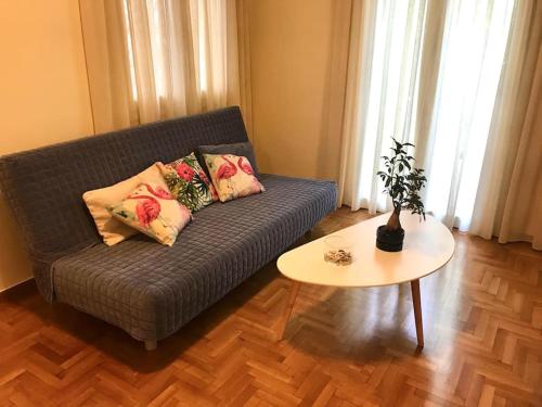 Kép Cozy Flat in Athens City Centre - 30 secs walking Ampelokipoi Metro Station szállásáról Athénban a galériában