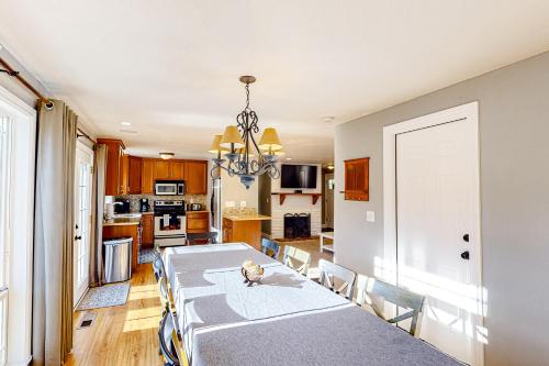 Westwind Retreat - Lower Unit – Photos 5