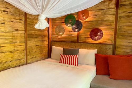 Pai Village Boutique Resort — Garden view