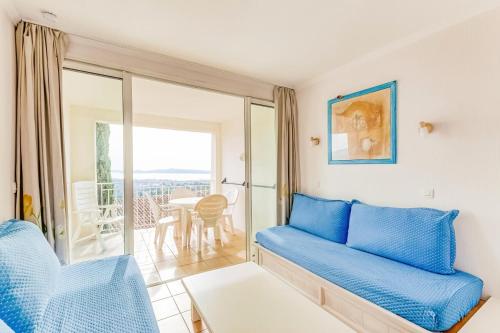 Posezení v ubytování Les Appartements aux Restanques du Golfe de St Tropez - maeva Home - Appartem 89