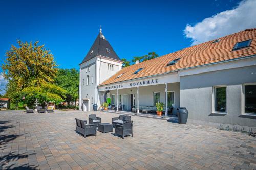 Gallery image of Herczeg Udvarház Poroszló in Poroszló