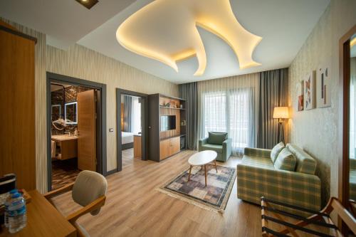 Χώρος καθιστικού στο Holiday Inn - Trabzon-East by IHG