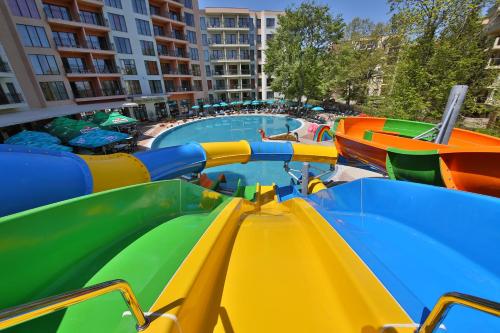 Bassein majutusasutuses Prestige Hotel and Aquapark - All inclusive või selle lähedal