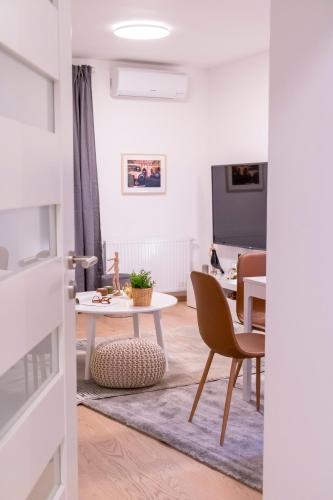 Fresh Comfort Apartment by Irundo