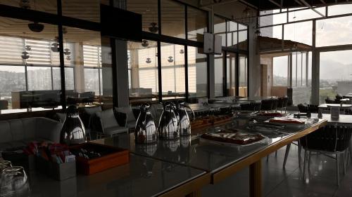 Restaurace v ubytování Sierra Palms Resort