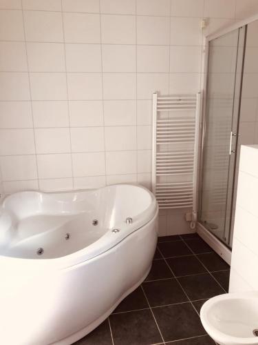 Un baño de Hotel Bristol