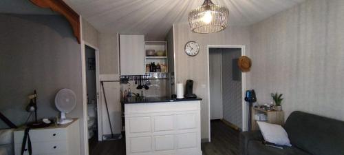 Studio tout équipé refait à neuf