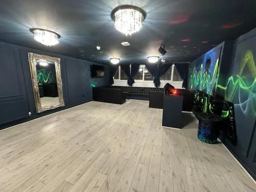 City CTR DJ party apartment - ibiza suite photo 1