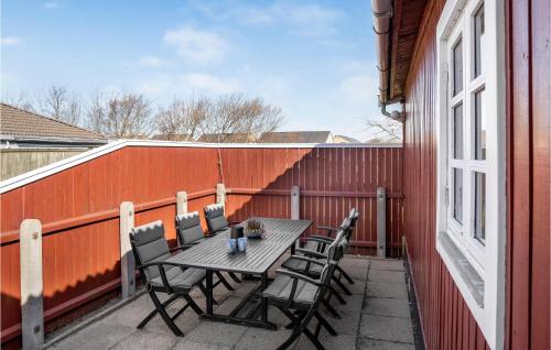 Balkoni atau teres di 3 Bedroom Beautiful Home In Skagen
