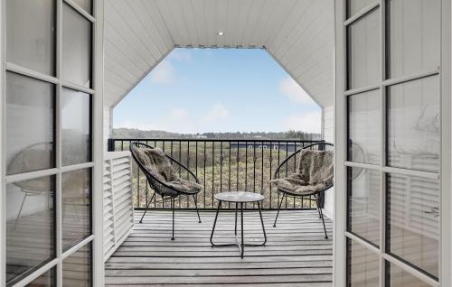 Μπαλκόνι ή βεράντα στο Awesome Home In Blokhus With Wifi