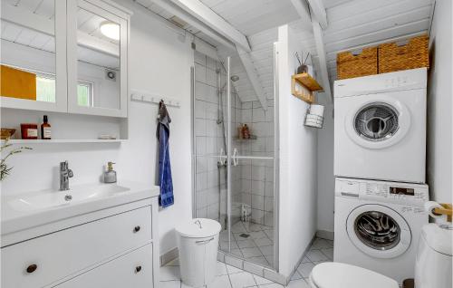 Gallery image of Gorgeous Home In Roslev With Sauna in Roslev