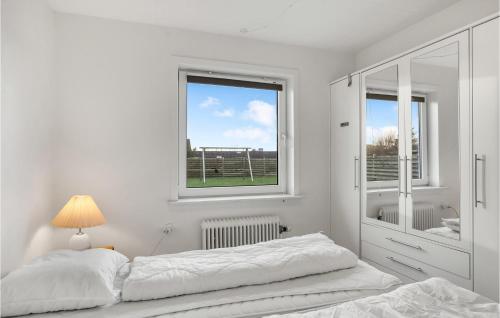 Ένα ή περισσότερα κρεβάτια σε δωμάτιο στο 2 Bedroom Lovely Home In Thisted