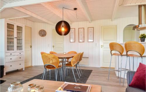 Posezení v ubytování Holiday Home Bjerregårdsvej Vi