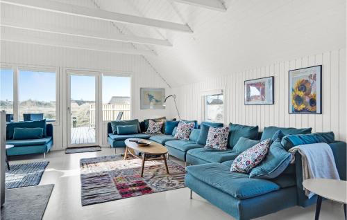 Posezení v ubytování Holiday Home Sydslugen Blåvand Ii
