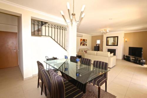 Spacious Vilamoura Villa 4 Bedrooms Villa Amendoeira Table Tennis