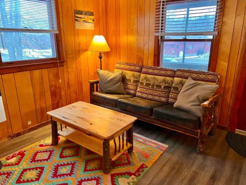 Adirondack Lake Cabins – Photos 5