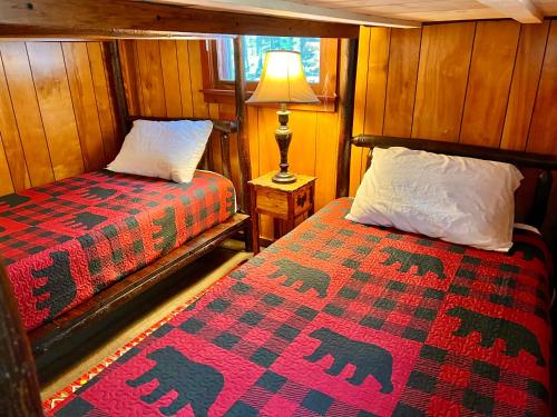 Adirondack Lake Cabins – Photos 3