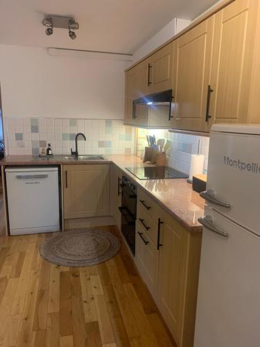 Virtuvė arba virtuvėlė apgyvendinimo įstaigoje Orkney Staycations - Orcadale
