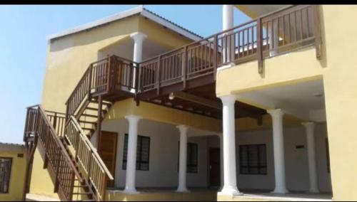 Gallery image of Mahlase Guesthouse in eMatikwe