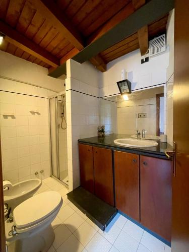 Wonderful apartment to enjoy your confort and relax in a magic surroundings of the Garda Lake photo 3