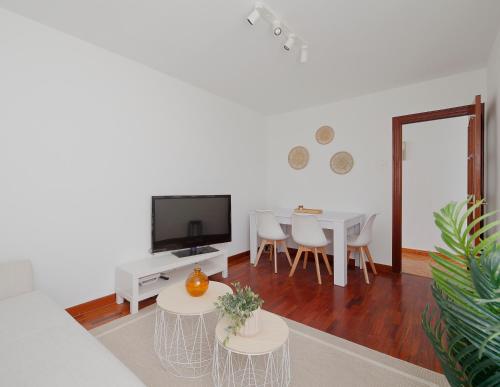 165A Apto moderno 2 dormitorios by R2R Consulting