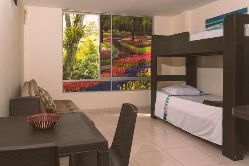 Imagen de la galería de APARTAESTUDIOS AMOBLADOS ARBOLEDA DE CADIZ, en Ibagué