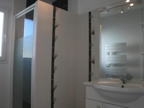 Photo de la galerie de l'établissement Maison proche plage avec jardin, La Tranche-sur-Mer - FR-1-22-166, à La Tranche-sur-Mer